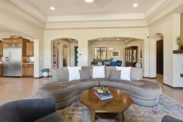 2 Camino Maravilla, Santa Fe, NM 87506