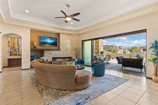 2 Camino Maravilla, Santa Fe, NM 87506