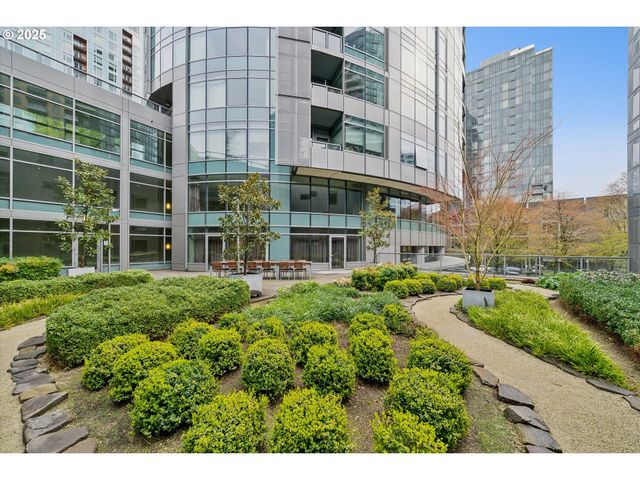 3601 S RIVER Pkwy 2502, Portland, OR 97239