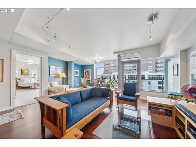 3601 S RIVER Pkwy 2502, Portland, OR 97239