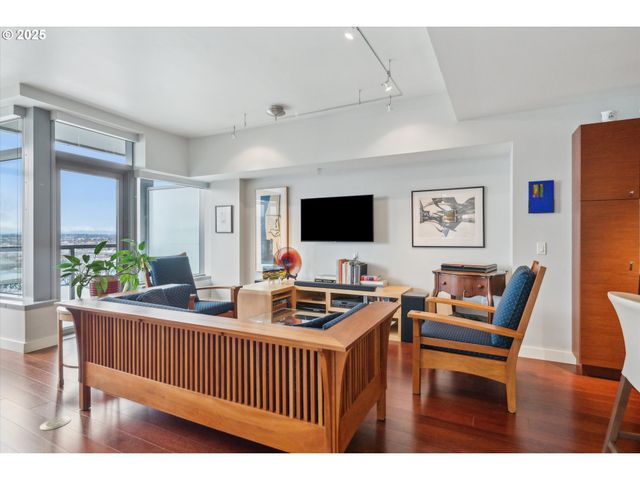 3601 S RIVER Pkwy 2502, Portland, OR 97239