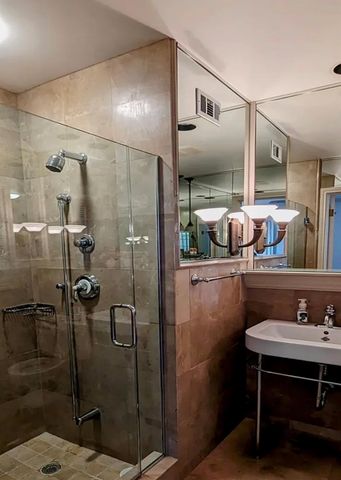 4041 Wickersham Lane, Houston, TX 77027
