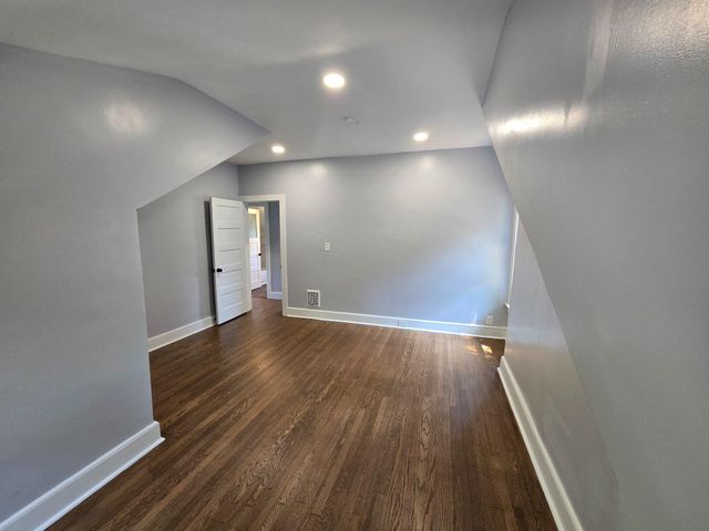 28 CHESTNUT ST, Salem, NJ 08079
