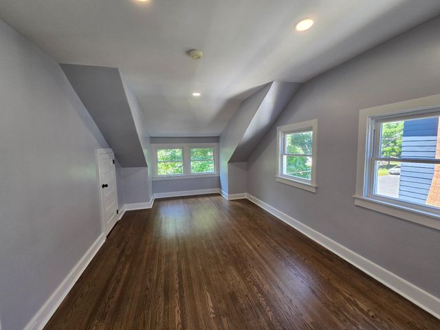 28 CHESTNUT ST, Salem, NJ 08079