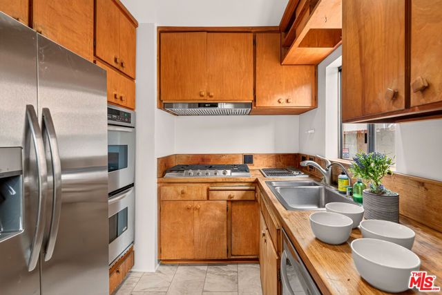 2106 Prosser Avenue, Los Angeles, CA 90025