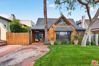 2106 Prosser Avenue, Los Angeles, CA 90025