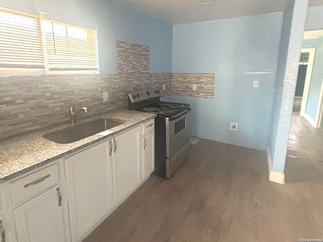 2926 Tampico, San Antonio, TX 78207