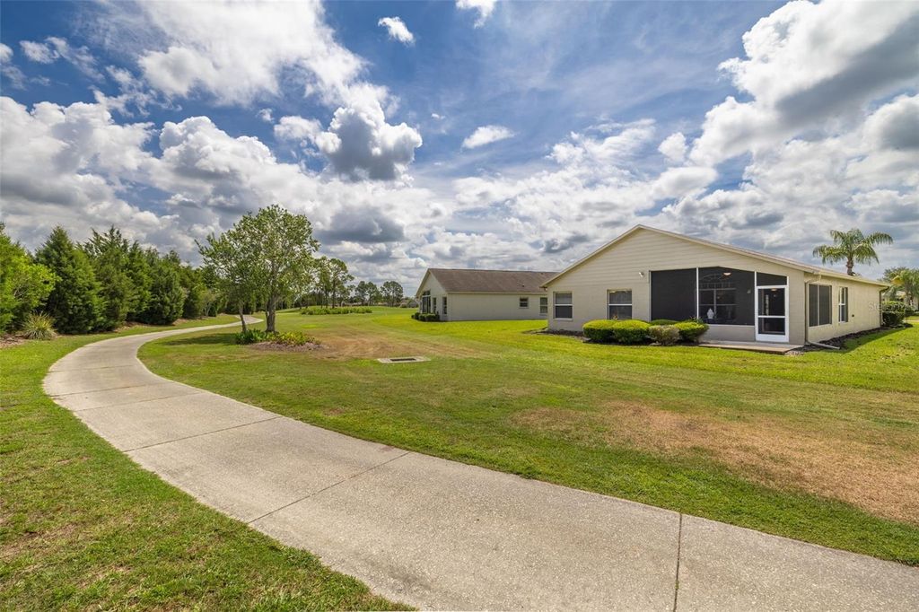 Image 2 of property listing at 1701 WESTERHAM LOOP, Trinity, FL 34655