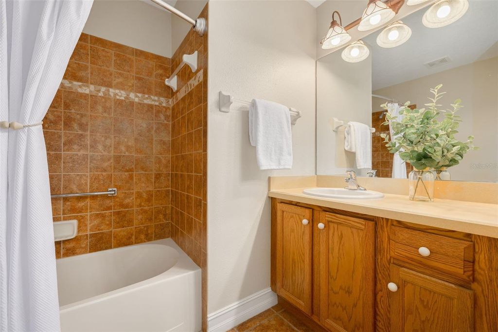 Image 15 of property listing at 1701 WESTERHAM LOOP, Trinity, FL 34655