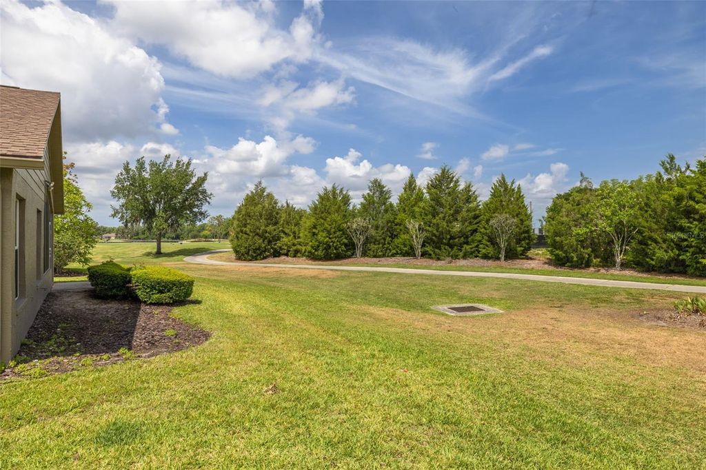 Image 3 of property listing at 1701 WESTERHAM LOOP, Trinity, FL 34655