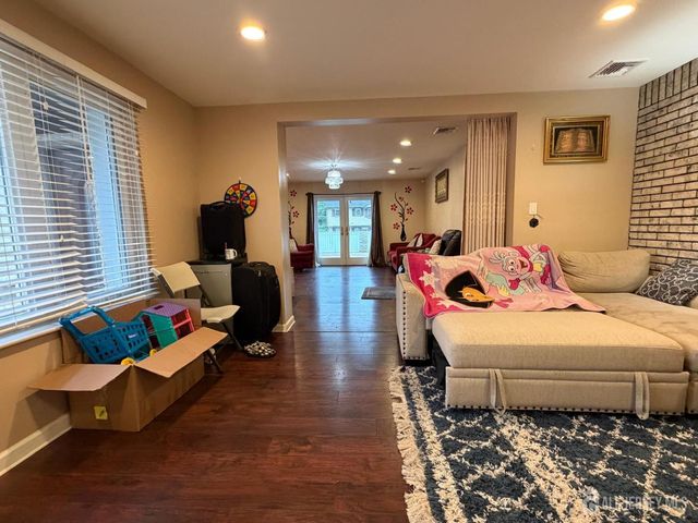 35 Clark Avenue, Edison, NJ 08817