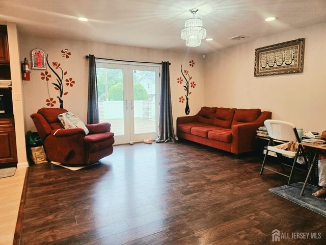 35 Clark Avenue, Edison, NJ 08817