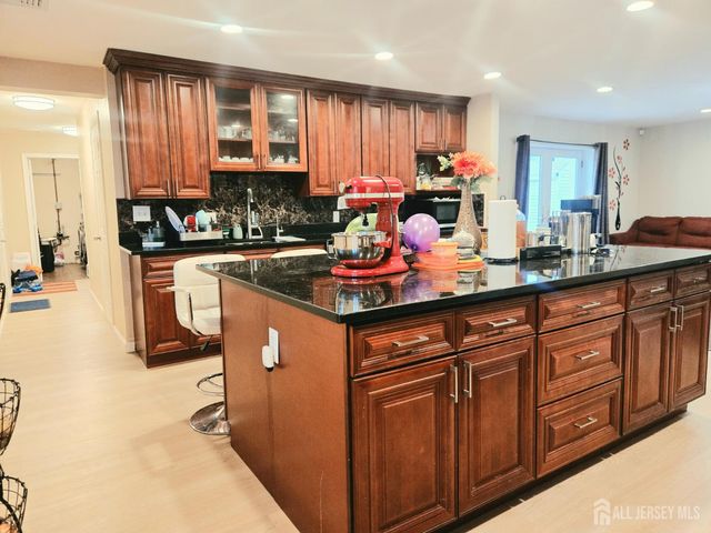 35 Clark Avenue, Edison, NJ 08817