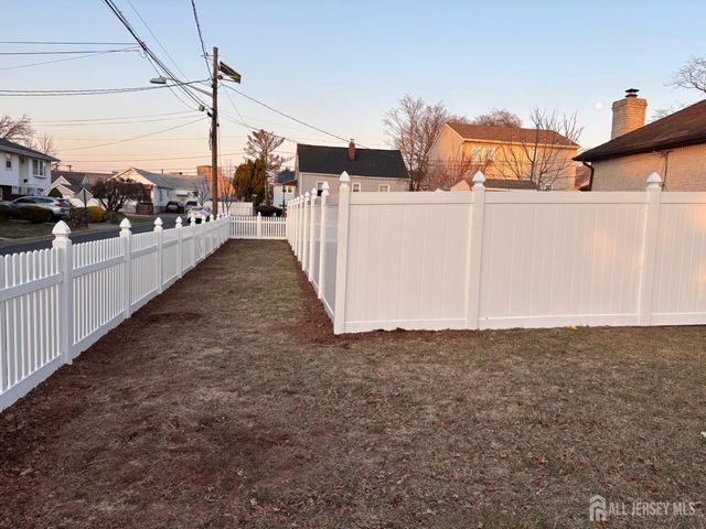 35 Clark Avenue, Edison, NJ 08817