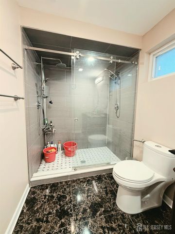 35 Clark Avenue, Edison, NJ 08817