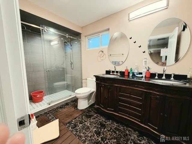 35 Clark Avenue, Edison, NJ 08817