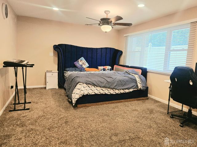 35 Clark Avenue, Edison, NJ 08817