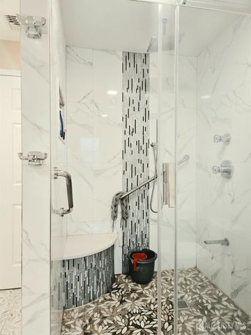35 Clark Avenue, Edison, NJ 08817