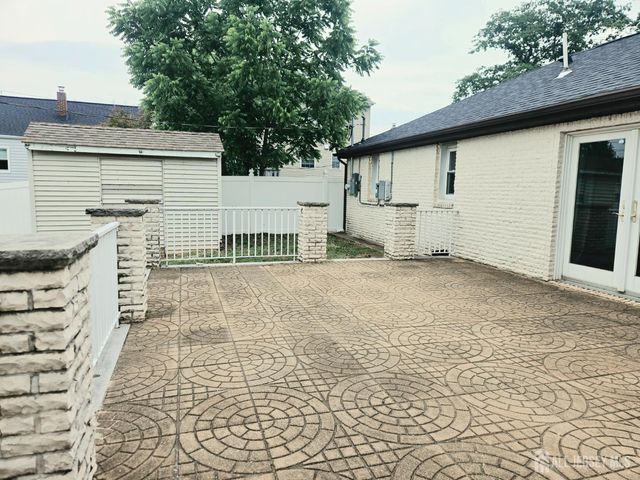 35 Clark Avenue, Edison, NJ 08817