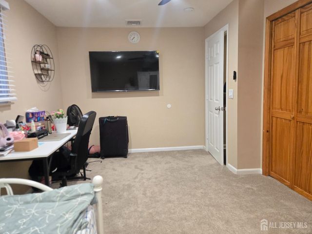 35 Clark Avenue, Edison, NJ 08817