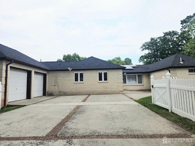 35 Clark Avenue, Edison, NJ 08817
