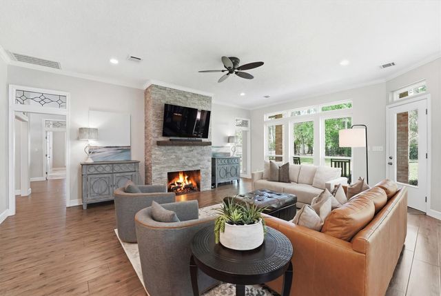 1522 Scenic Shore Drive, Houston, TX 77345