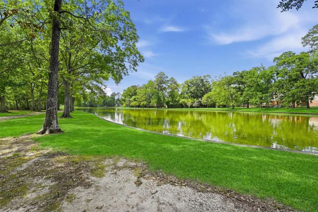 1522 Scenic Shore Drive, Houston, TX 77345