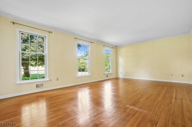 14 Menlo Dr, Readington Twp., NJ 08889