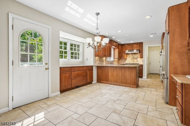 14 Menlo Dr, Readington Twp., NJ 08889