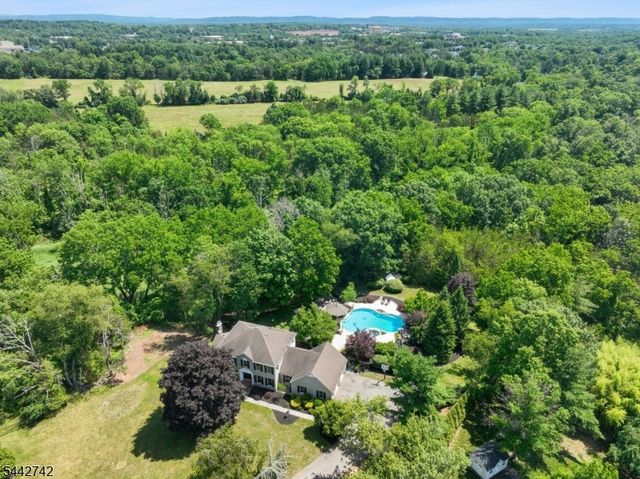 14 Menlo Dr, Readington Twp., NJ 08889