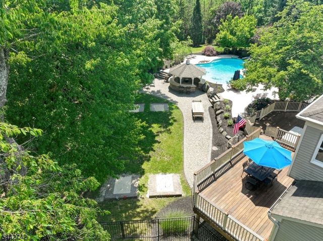 14 Menlo Dr, Readington Twp., NJ 08889