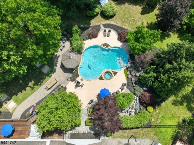 14 Menlo Dr, Readington Twp., NJ 08889