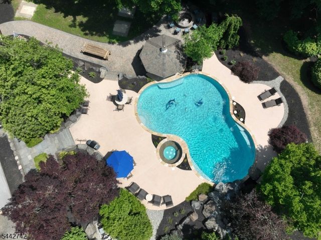 14 Menlo Dr, Readington Twp., NJ 08889