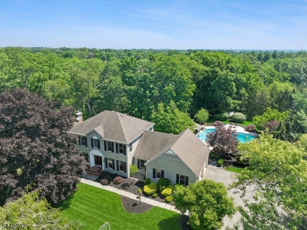 14 Menlo Dr, Readington Twp., NJ 08889
