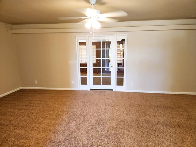 1198 E Palo Alto Ave, Fresno, CA 93710