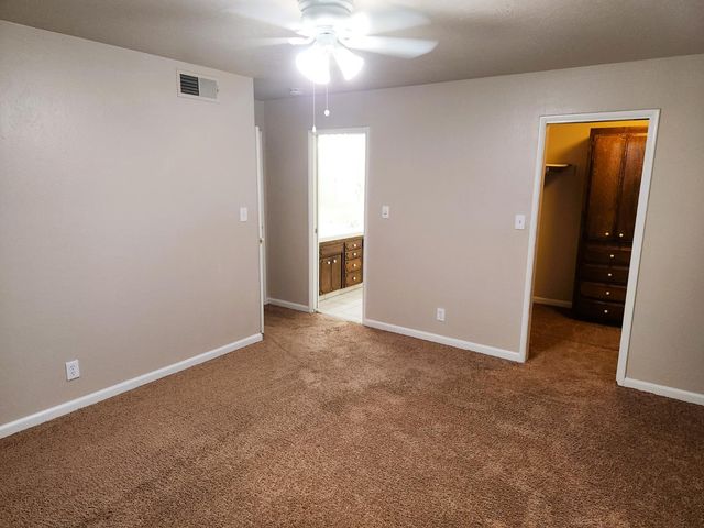 1198 E Palo Alto Ave, Fresno, CA 93710