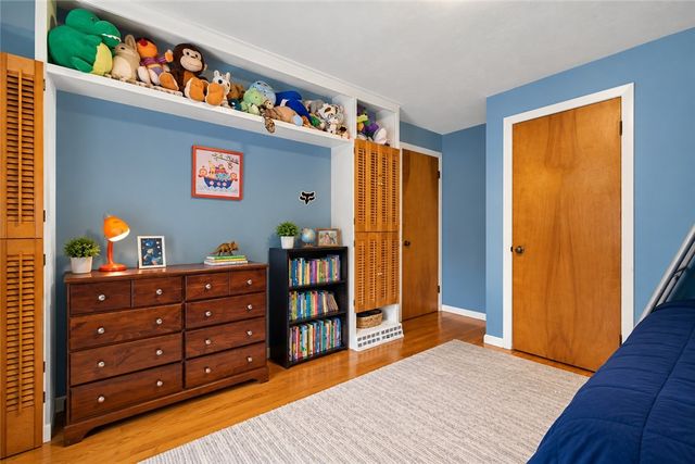 24 Parkside Way, North Kingstown, RI 02852