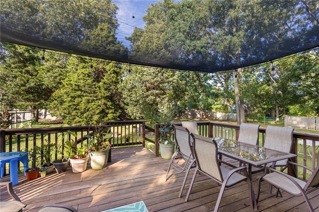 24 Parkside Way, North Kingstown, RI 02852