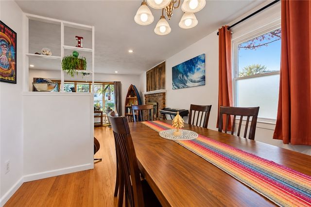 24 Parkside Way, North Kingstown, RI 02852