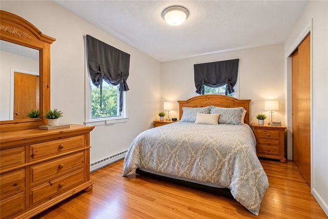 24 Parkside Way, North Kingstown, RI 02852