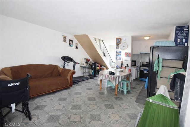 1001 E Grant Street, Santa Ana, CA 92701