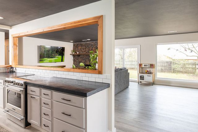 3774 N Whippoorwill Court, Fayetteville, AR 72701