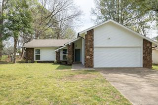 3774 N Whippoorwill Court, Fayetteville, AR 72701