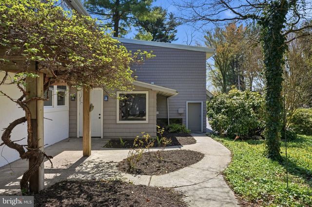 409 S PROVIDENCE RD, Wallingford, PA 19086