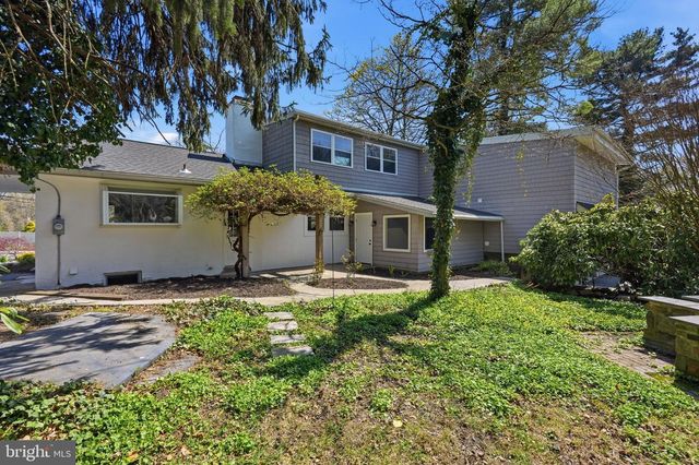 409 S PROVIDENCE RD, Wallingford, PA 19086