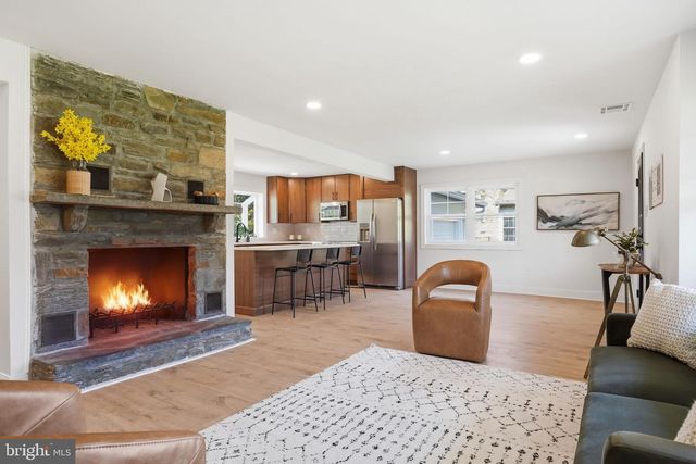 409 S PROVIDENCE RD, Wallingford, PA 19086