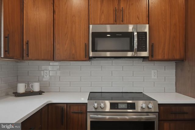 409 S PROVIDENCE RD, Wallingford, PA 19086
