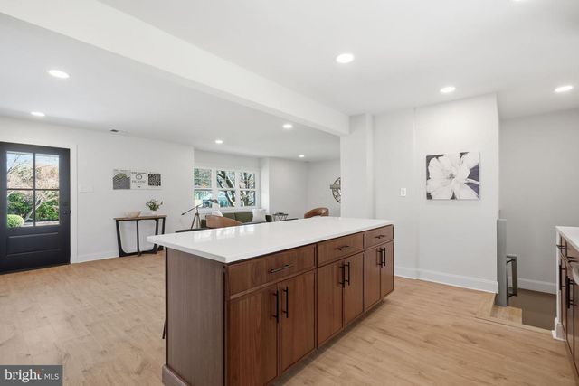 409 S PROVIDENCE RD, Wallingford, PA 19086