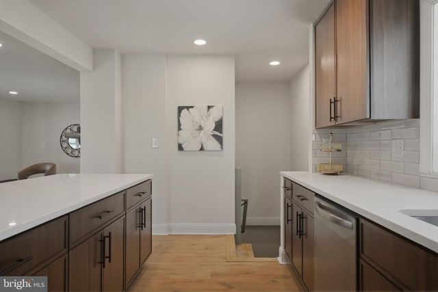 409 S PROVIDENCE RD, Wallingford, PA 19086