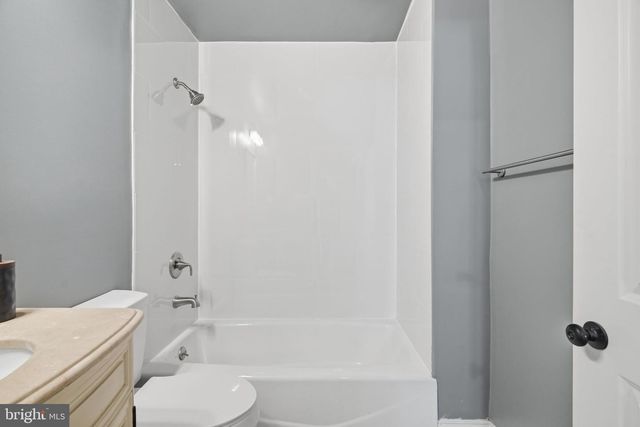 409 S PROVIDENCE RD, Wallingford, PA 19086